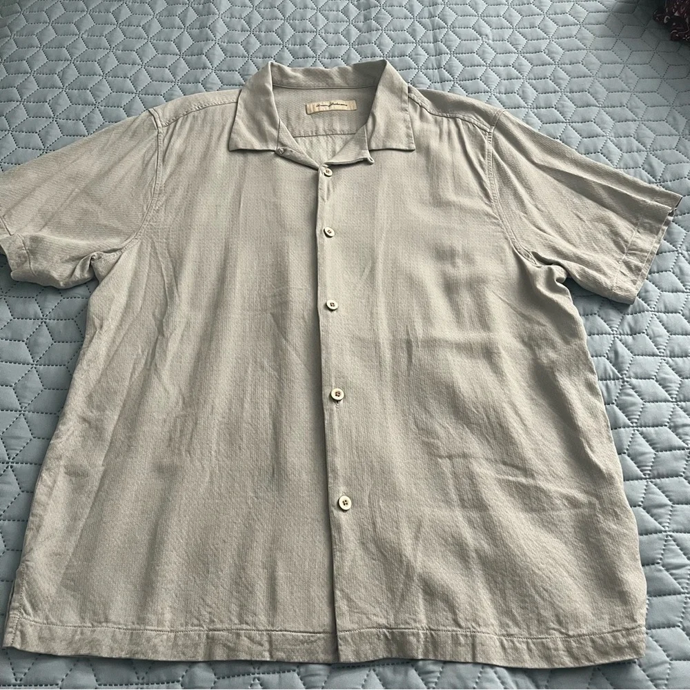 Tommy Bahama Gray Casual Button Top - XL